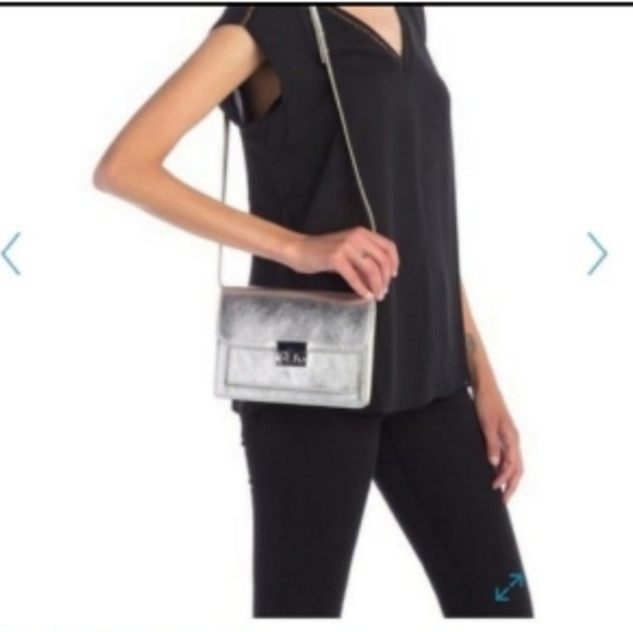 Loeffler Randall

Mini Minimal Rider Leather Cross - Picture 11 of 12